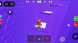 играю в роблокс.