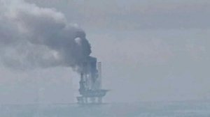 💥 Нефтяная платформа ОАЭ в водах Персидского залива была атакована иранским беспилотником