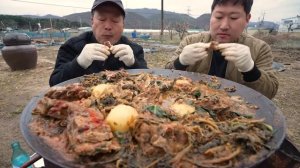 Много мяса из свинины Острая Кимчи Мукбанг