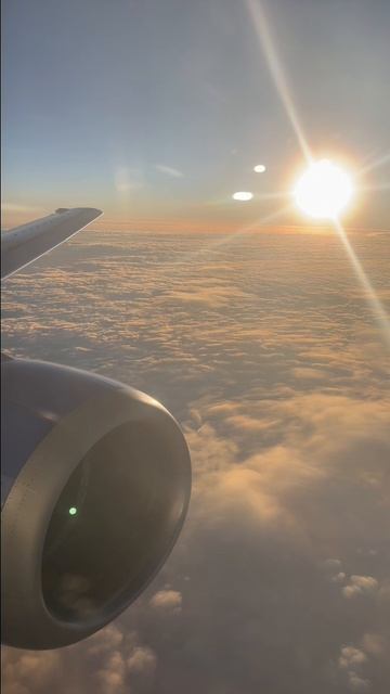 Из Минска в Питер: навстречу весне и закатам.