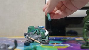 13 серия мы с Жестянкой распилили Титанобоя чтоб узнать информацию о Киберсолдате