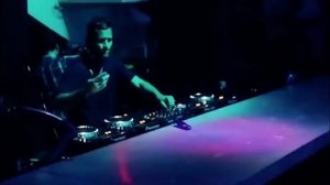 Lian Ross - Scratch My Name