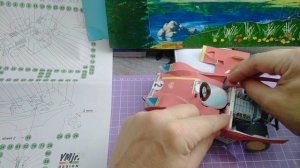 Спорткар Ferrari из бумаги своими руками