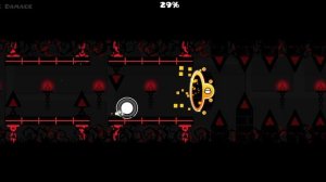 играю в сложные уровни в GEOMETRY DASH