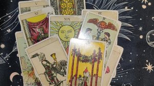 СКУЧАЕТ ЛИ ОН ПО ВАМ? ГАДАНИЕ НА КАРТАХ ТАРО ✨