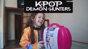 Настя открывает волшебный бокс LOL  Surprise с героинями "Кей‑поп охотниц на демонов