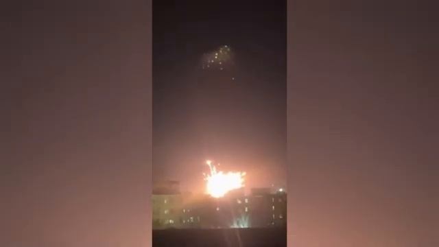 Взрывы в ДУБАЙ. Что происходит над Персидским заливом... смотреть онлайн