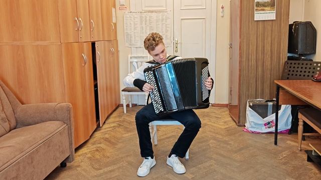 Полёт шмеля (Н. Римский-Корсаков). Исполняет Матвей Лавров.