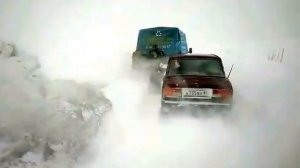 Северные дороги в конце весеннего периода (г. Лабытнанги)