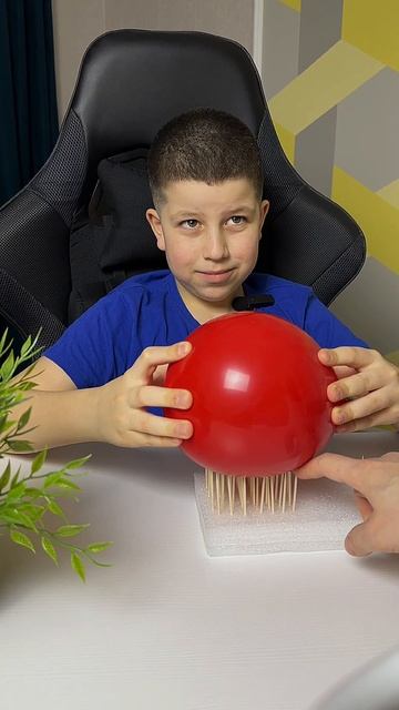 Как не лопнуть шар 🎈 на остром 🌶️ предмете