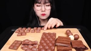 ASMR MUKBANG 좋아하는 초콜릿들 가득린트 킷캣 엠앤엠즈 초콜릿 먹방 Chocolate Party Eating Sounds
