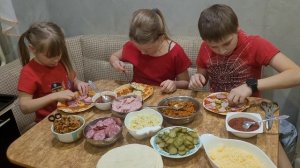 Готовим простую пиццу.