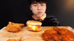 Мукбанг фаст-фуд Еда на камеру