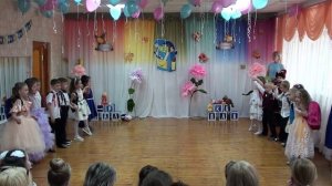 "Первоклашки" танец на выпускной в детском саду