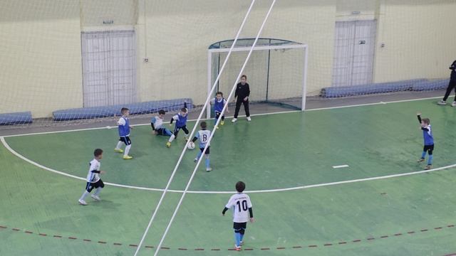 28.02.26-товарищеский матч ДСК "Фарватер" синие 2019 г. : ДСК "Фарватер" белые 2019 г.(2 тайм)