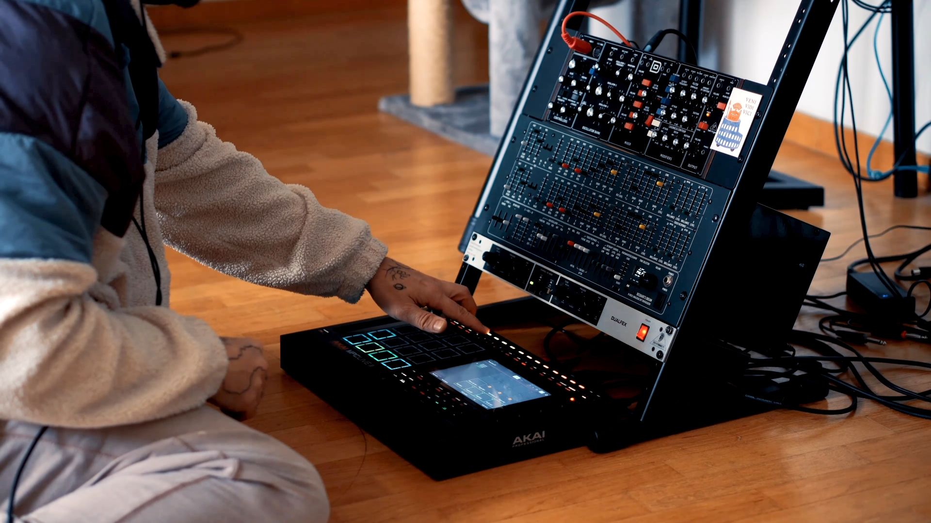 AKAI MPC Live III, Deckard's Dream, Model D and Dualfex | Jam by Isobutane