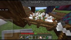 играю в майнкрафт ( мой мир где я не снимаю обычно так что бонусный ролик)