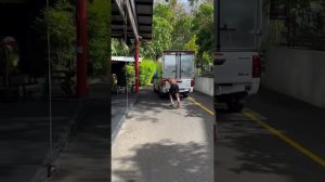 Ильяс Хамзин работает на силой