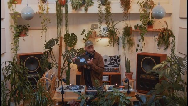 Greek Folk, Jazz & Cinematic Disco with George Rallis