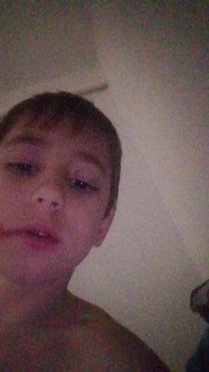 добавляю в друзья и играем дуэль за 10 голды и на 15голды кто выйграет