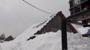 Снято несколько лет назад. Снегопад , снегопад , не мети мне на плечи. Видео с площадки Ютуб.