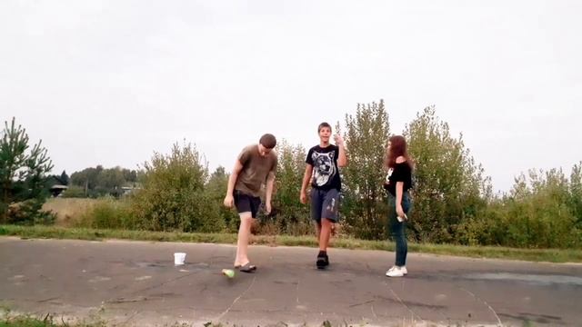 стреляем водным пистолетом ЧАСТЬ 1