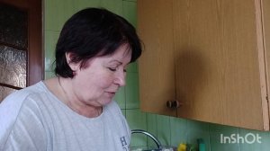 Салат нарезала на неделю.🤣😂.Стараюсь жить по совести.Торт очень вкусненький.🎂😋