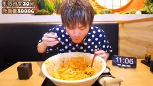 Мукбанг челлендж 5 кг за 30 мин Еда на камеру