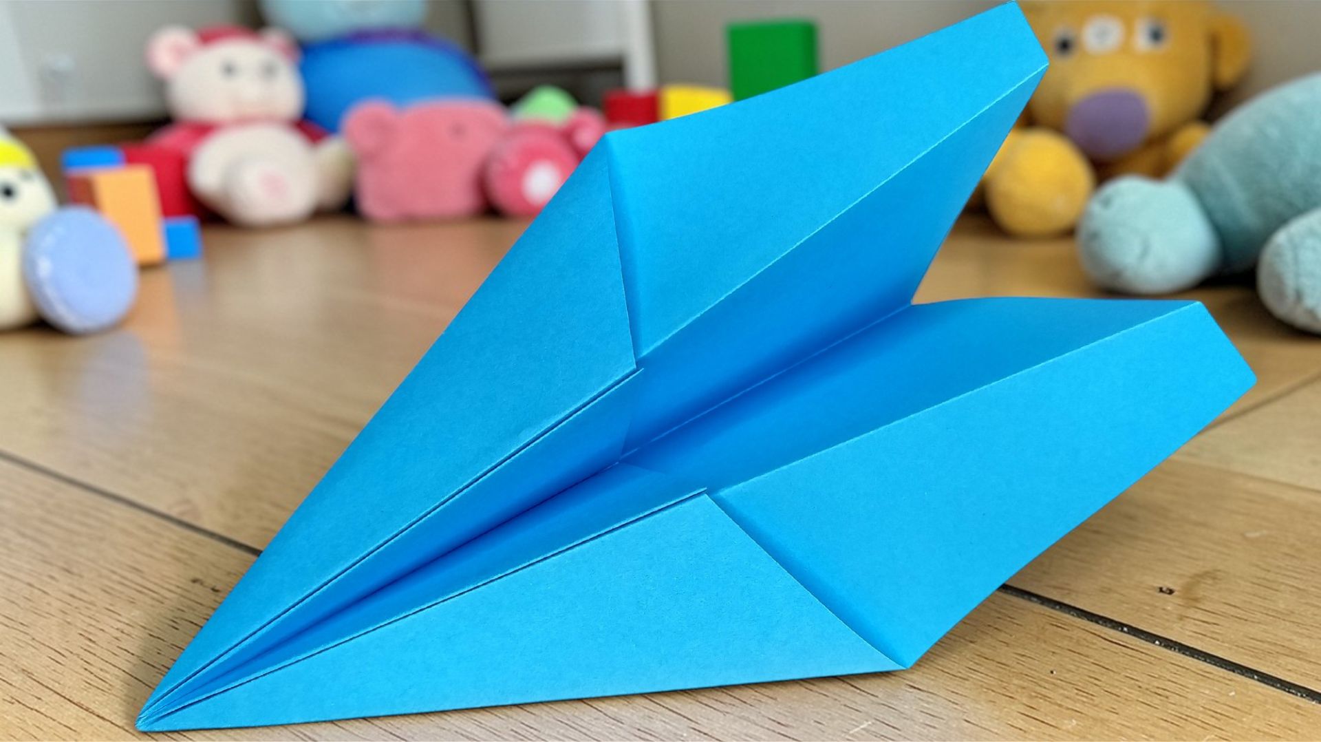Как сделать самолётик из бумаги который далеко летает смотреть онлайн