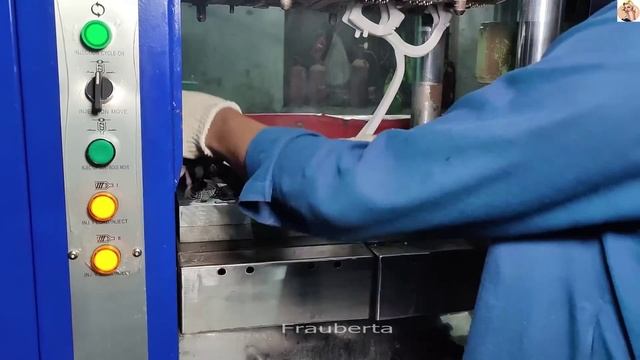 Техника и оборудование,  технология переработки старой обуви