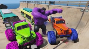 Невероятный Фиолетовый Халк против супергероев Человека-паука в ГТА 5