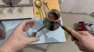 Жизнь вне орхидей- себе ВАРЮ КОФЕ  ПОТРЕСКАЛАСЬ перегородка или нет и про ВОДУ в подвале