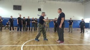 НЕ СТАНДАРТНАЯ ТЕХНИКА ( по просьбе подписчиков ) НА ПРИМЕРЕ ОТБОРА НОЖА . Система РБ спецназа .