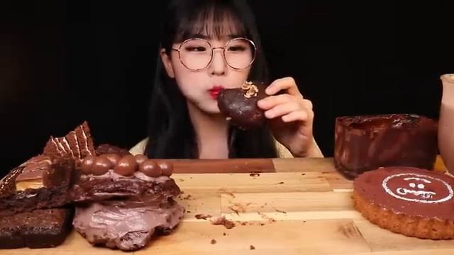 ASMR 초코푸딩 쇼콜라타르트 무스케이크 초코브라우니 초코아이스크림 초코케이크 먹방 Chocolate Dessert Ice Cream Cake Brownie MuKBang