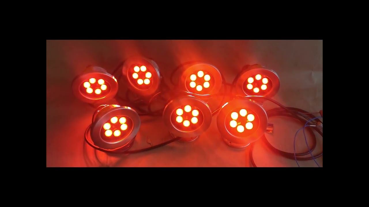Гирлянда из подводных RGB светильников G135 12Вт 24В с шестью мультичиповыми светодиодами.