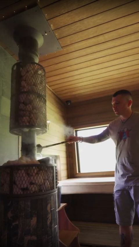 Пар в бане: закрытая каменка или открытая — в чём разница?