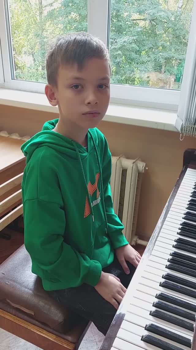 Сольф. №325 без игры из сб.Калм. и Фр. Яницкий Александр 4кл.