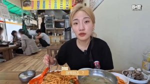 Мукбанг разные блюда в кафе  Еда на камеру