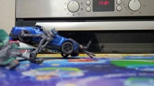 Челендж кто выиграет тот заберёт крутую машину участники Титанобой, Меха бот, Жестянка  и Прыгун