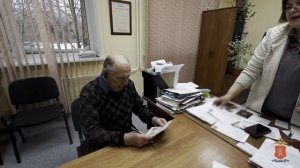 В Красноярском крае заслуженный учитель Узбекистана получил паспорт гражданина Российской Федерации