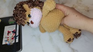 Борюсь с недовязами. Одна готовая работа.