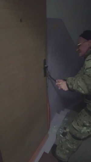 - 25 Вскрываем бесхозную хату закрыть балкон - 25 We open an abandoned apartment to close the balcon