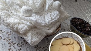 Испекла печенье, поездка в город и сварила кислые щи.