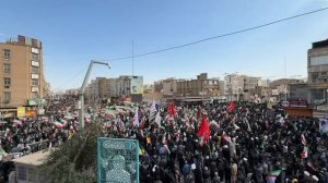 🇮🇷 Люди в Иране выходят на улицы массово, чтобы выразить поддержку правительству.