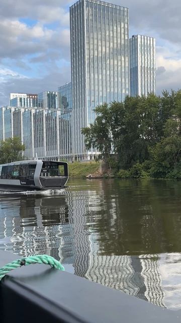 Вид из трамвайчика на Москва-Сити