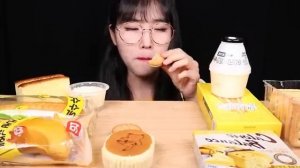 ASMR MUKBANG 편의점 노랑 디저트 먹방 YELLOW PARTY Korean Convenience Store Food Desserts Eatingshow