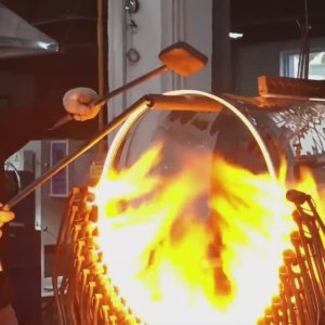 Они превратили необработанное стекло в химический реактор — невероятный производственный процесс Poe