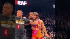 Реакция Мераба, О'Мэлли и Хамзата на перфоманс Царукяна.