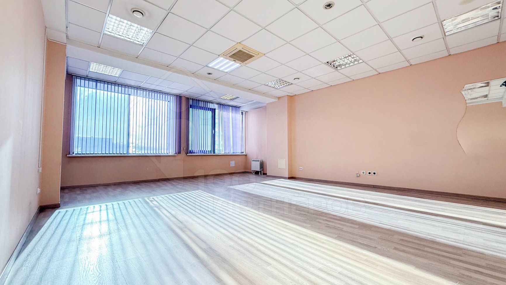 Обзор офиса в аренду БЦ Зеркальный, 45кв.м смотреть онлайн