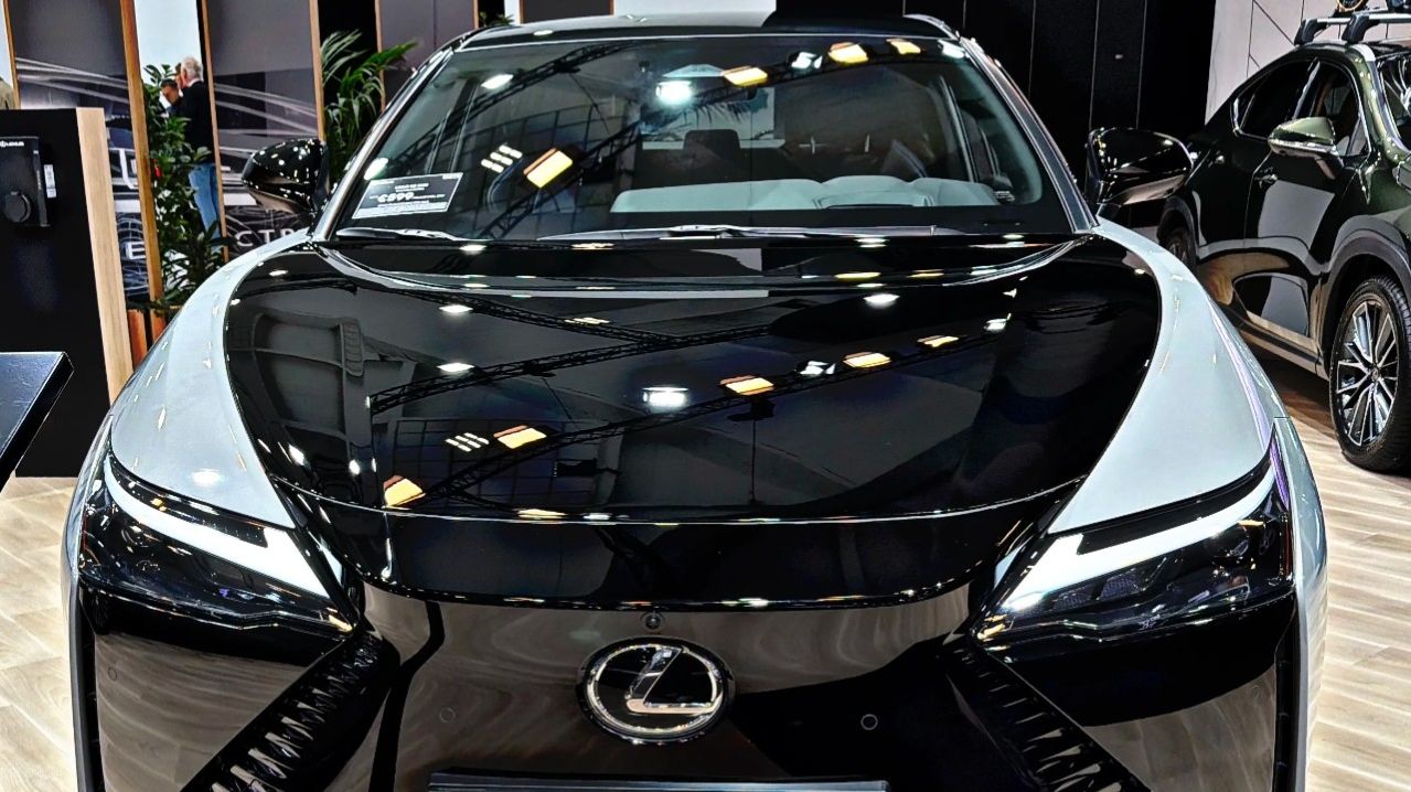 10 лучших внедорожников и седанов Lexus 2026 года